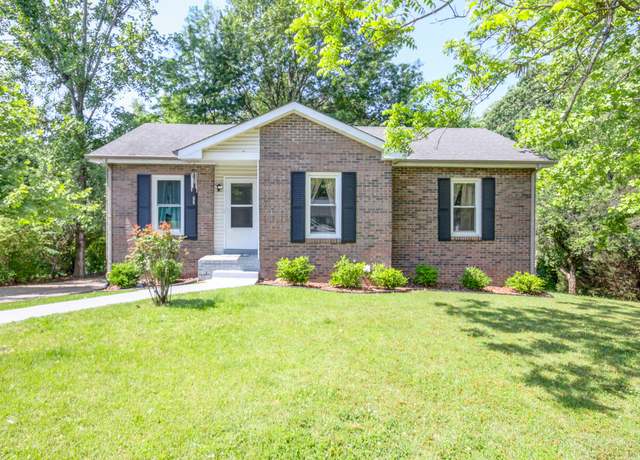Property at 2878 Gusty Ln, Clarksville, TN 37043, 4 beds, 2 baths