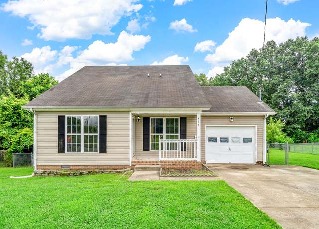 Property at 435 Cranklen Cir, Clarksville, TN 37042, 3 beds, 2.5 baths