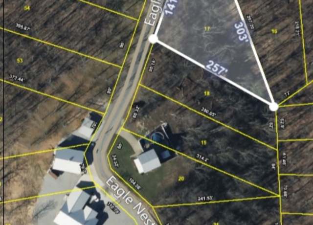 Property at 17 Eagle Shore Dr, Dover, TN 37058