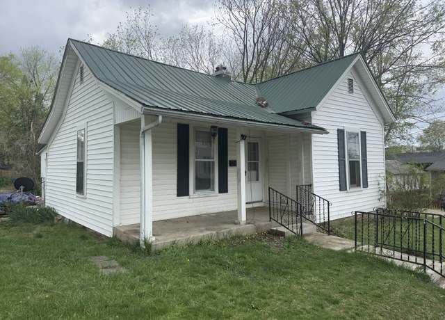 Property at 306 E Rickert Ave, Dickson, TN 37055, 2 beds, 1 bath