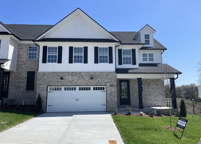 Property at 132 Lightberry Ln, Hendersonville, TN 37075, 3 beds, 2.5 baths