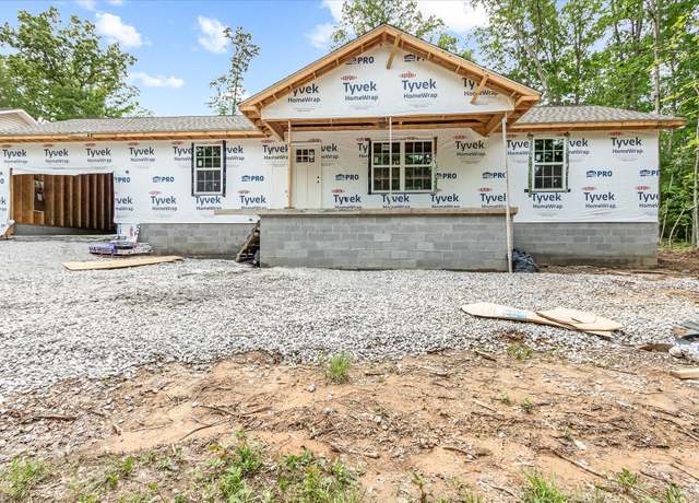Property at 6036 Seneca Trl, Crossville, TN 38572, 2 beds, 2 baths