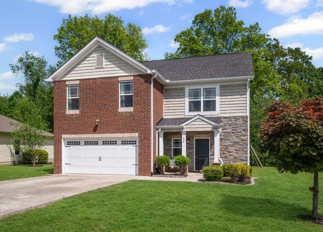 Property at 208 Wyburn Pl, Burns, TN 37029, 3 beds, 2.5 baths