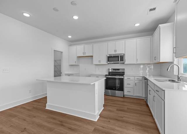 Property at 2436T Hamilton Ln, Lebanon, TN 37087, 4 beds, 2.5 baths