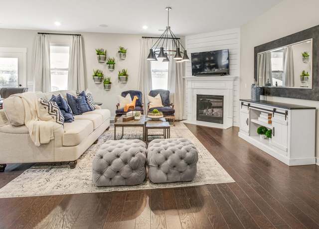 Property at 570 Gingerwood Ln, Hendersonville, TN 37075, 4 beds, 3.5 baths