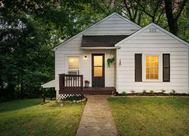 Property at 1 Proctor Dr, Clarksville, TN 37040, 4 beds, 2 baths