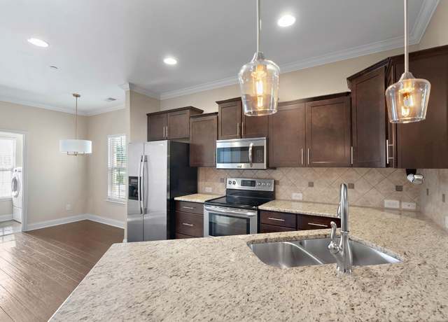 Property at 518 Cobert Ln, Franklin, TN 37064, 3 beds, 2.5 baths
