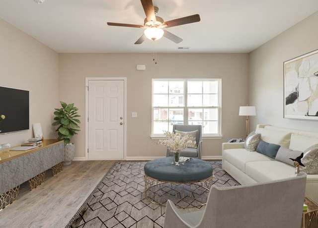 Property at 104 Kathryn Ct, Columbia, TN 38401, 2 beds, 2.5 baths