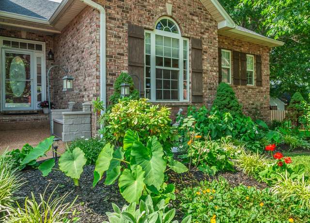Property at 1826 Nantes Ct, Spring Hill, TN 37174, 4 beds, 2 baths