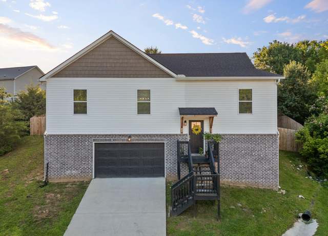 Property at 9407 Hackberry Ln, Soddy Daisy, TN 37379, 3 beds, 2 baths