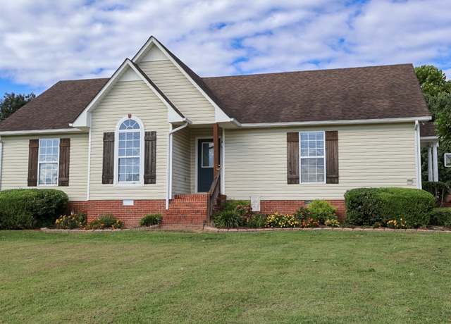 Property at 108 Easy St, Pulaski, TN 38478, 3 beds, 2 baths
