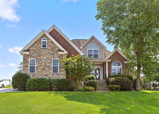 Property at 9629 Wiltshire Dr, Ooltewah, TN 37363, 4 beds, 2.5 baths