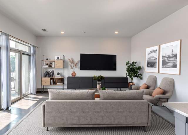 Property at 2407 8th Ave S #313, Nashville, TN 37204, 2 beds, 2 baths