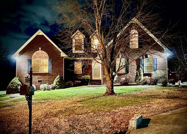 Property at 116 Winter Wood Dr N, Murfreesboro, TN 37129, 4 beds, 3 baths