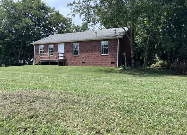 Property at 826 Rome Pike, Lebanon, TN 37087, 3 beds, 2 baths