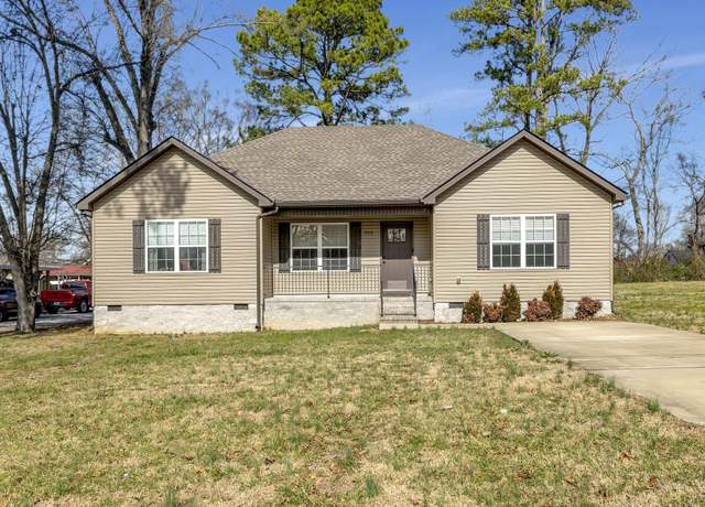Property at 103 Davis St, Shelbyville, TN 37160, 3 beds, 2 baths