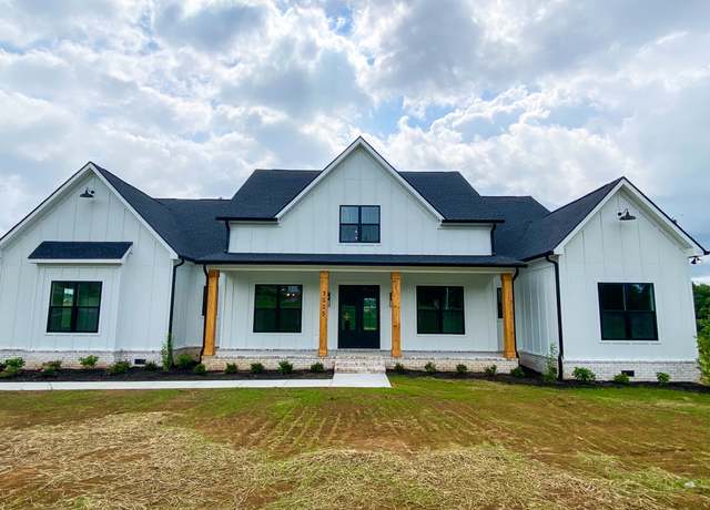 Property at 25 Sarah Ct, Columbia, TN 38401, 4 beds, 4.5 baths