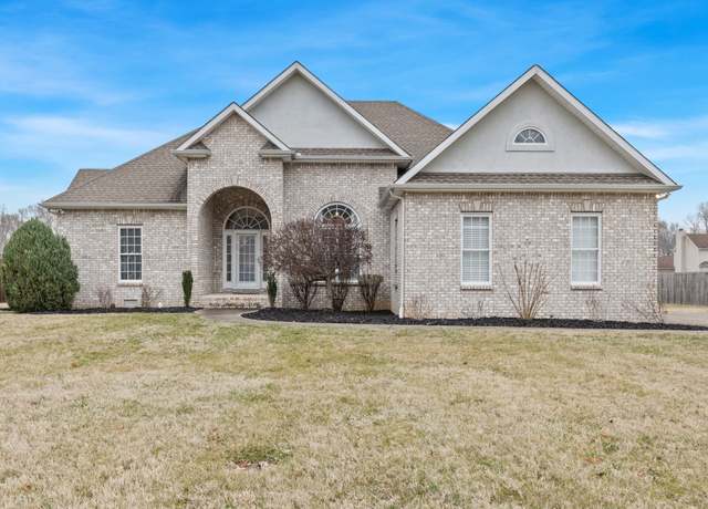 Property at 208 Deerfield Dr, Springfield, TN 37172, 3 beds, 2.5 baths
