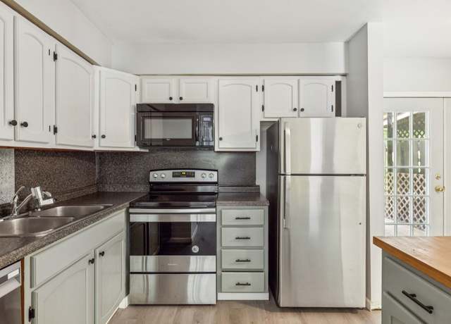 Property at 500 Paragon Mills Rd Unit K3, Nashville, TN 37211, 4 beds, 2.5 baths