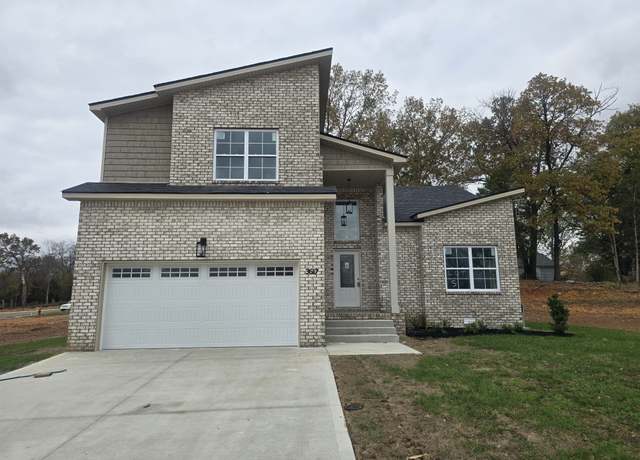 Property at 3617 Westlake Dr, Clarksville, TN 37040, 4 beds, 2.5 baths
