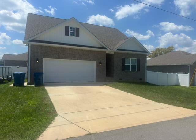 Property at 135 Stroud Dr, Manchester, TN 37355, 3 beds, 2 baths