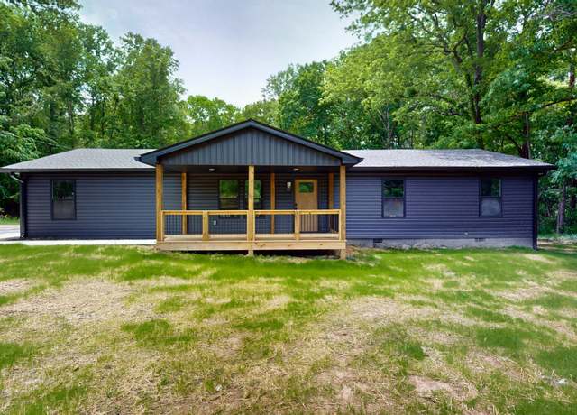 Property at 2038 Ogburn Chapel Rd, Clarksville, TN 37042, 4 beds, 2 baths