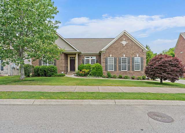 Property at 1033 Queens Pl, Spring Hill, TN 37174, 4 beds, 3.5 baths