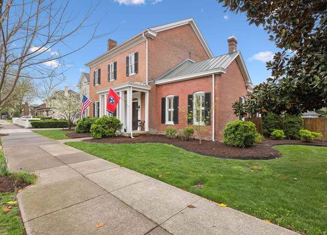 Property at 224 3rd Ave S, Franklin, TN 37064, 4 beds, 3.5 baths