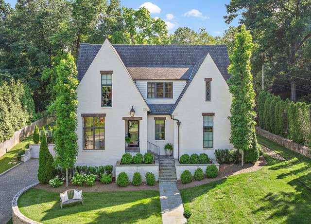 Property at 4307 Sunnybrook Dr, Nashville, TN 37205, 5 beds, 5.5 baths
