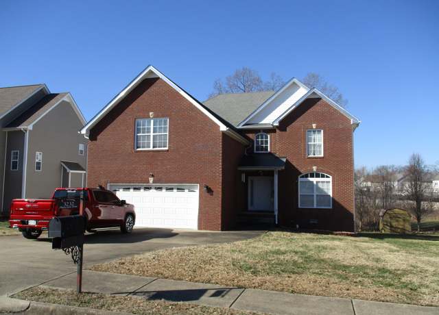 Property at 3232 Timberdale Dr, Clarksville, TN 37042, 4 beds, 3 baths