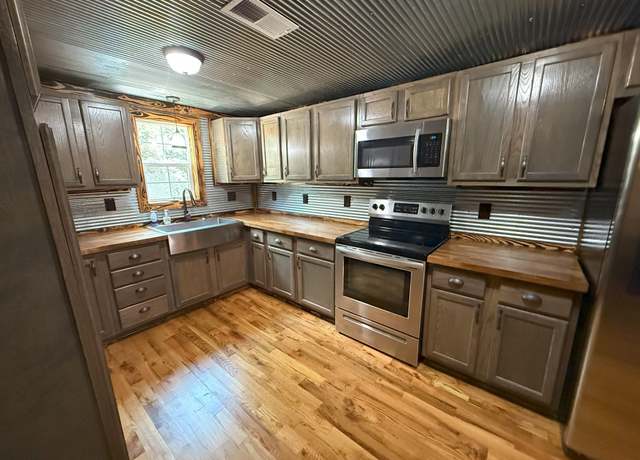 Property at 175 State Route 22a S, Jacks Creek, TN 38347, 3 beds, 2 baths
