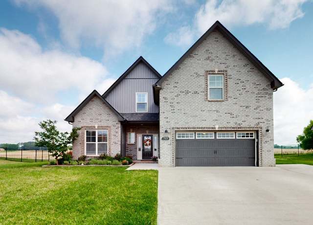 Property at 709 High Plains Dr, Clarksville, TN 37043, 4 beds, 3 baths