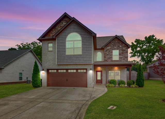 Property at 1197 Ewing Way, Clarksville, TN 37043, 4 beds, 2.5 baths