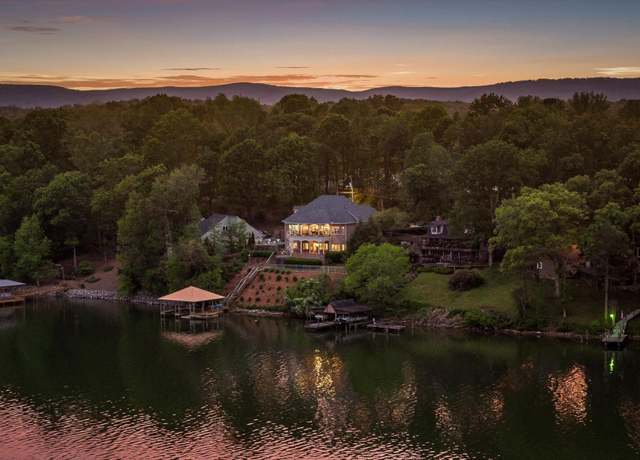 Property at 1858 Rivergate Ter, Soddy Daisy, TN 37379, 4 beds, 4.5 baths