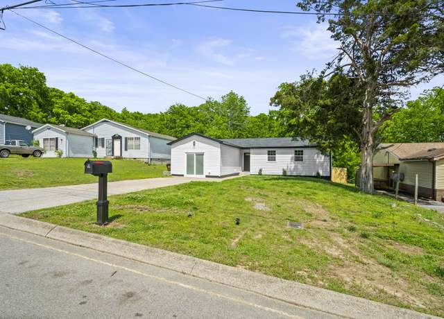 Property at 1021 Mallow Dr, Madison, TN 37115, 4 beds, 2.5 baths