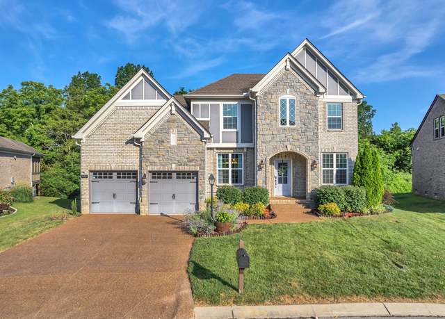 Property at 412 Warren Hill Dr, Mount Juliet, TN 37122, 4 beds, 3.5 baths