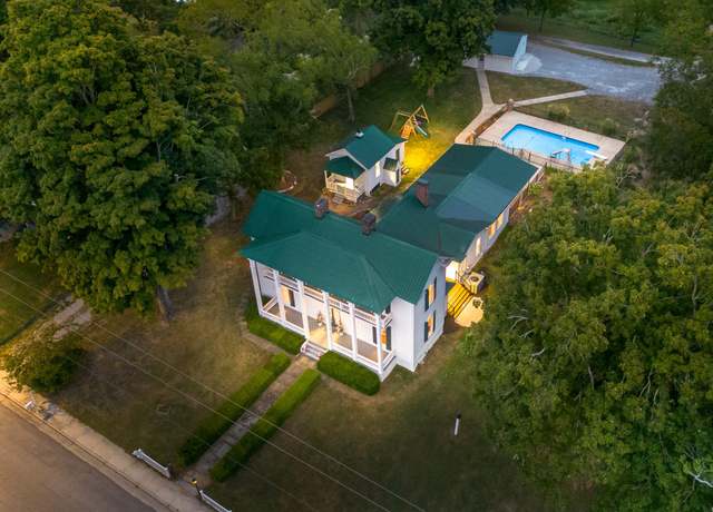 Property at 202 S Main St, Cornersville, TN 37047, 4 beds, 2 baths
