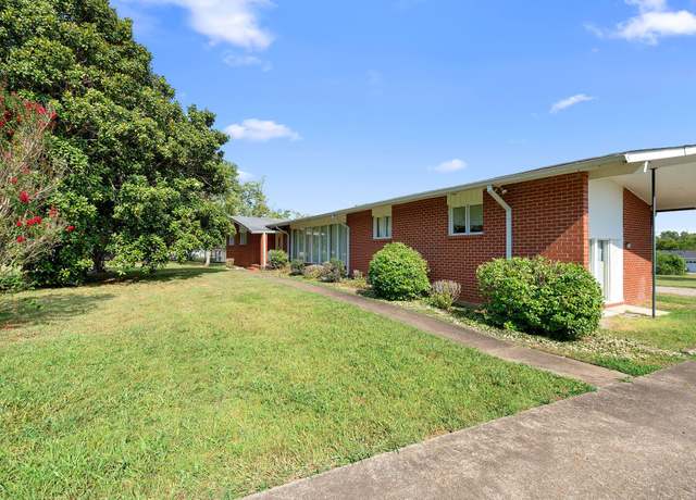 Property at 3952 Drakes Branch Rd, Nashville, TN 37218, 4 beds, 2.5 baths