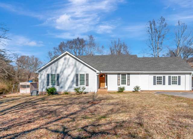 Property at 7112 Crestview Dr, Fairview, TN 37062, 4 beds, 2 baths
