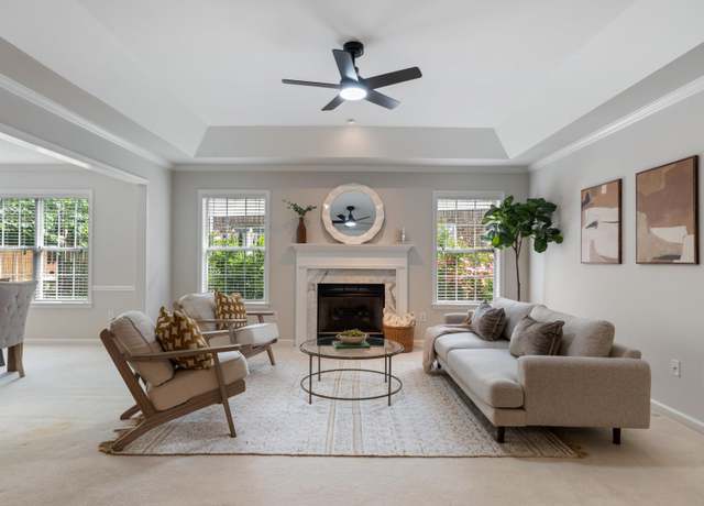 Property at 318 Forest Glen Cir, Murfreesboro, TN 37128, 2 beds, 2 baths