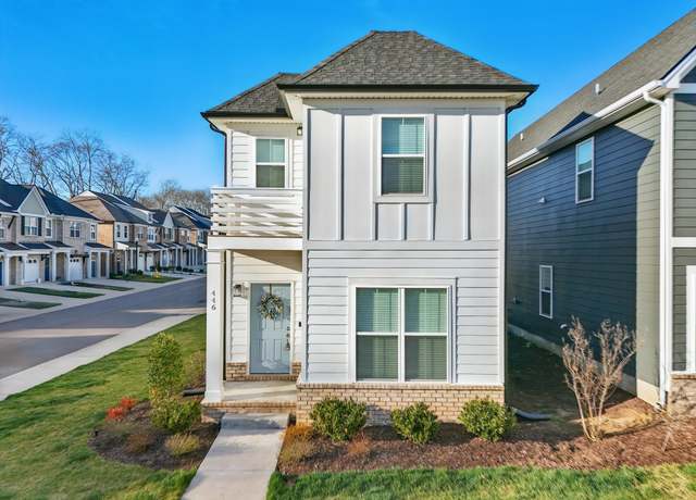 Property at 446 Queen Ln, Gallatin, TN 37066, 3 beds, 2.5 baths