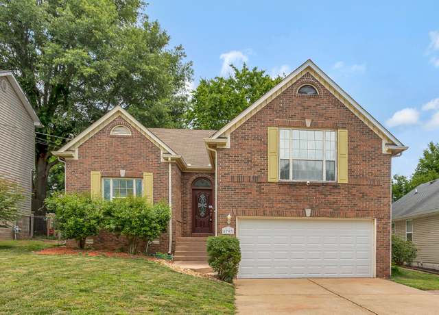 Property at 1707 University Dr, Columbia, TN 38401, 3 beds, 2 baths