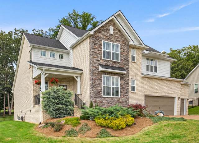 Property at 273 Christine Dr, Lebanon, TN 37087, 5 beds, 3 baths