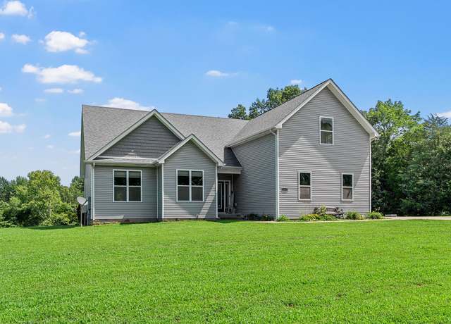 Property at 2755 Benton Ridge Rd, Palmyra, TN 37142, 3 beds, 2 baths