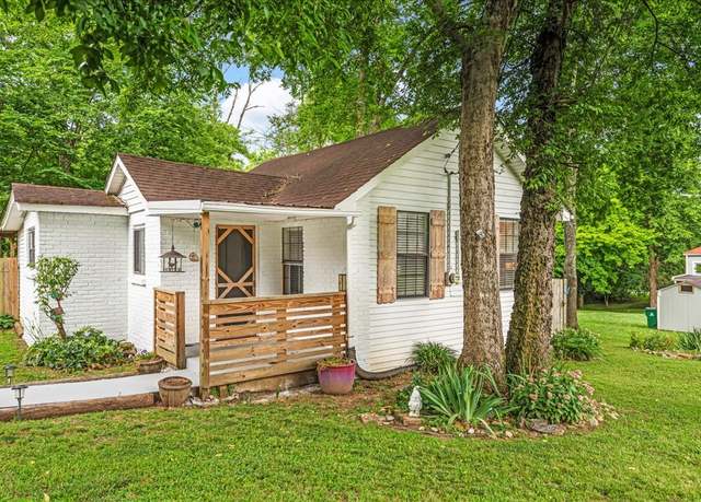 Property at 401 Grapevine Ave, Madison, TN 37115, 2 beds, 2 baths