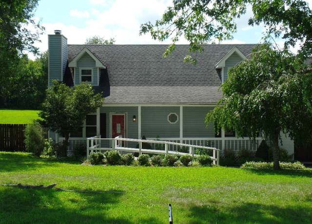 Property at 107 Oakland Dr, Gallatin, TN 37066, 3 beds, 2 baths