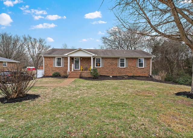 Property at 2419 Hillmont Dr, Murfreesboro, TN 37129, 5 beds, 3 baths