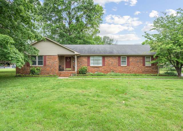 Property at 911 Squire Ct, Murfreesboro, TN 37129, 3 beds, 2 baths