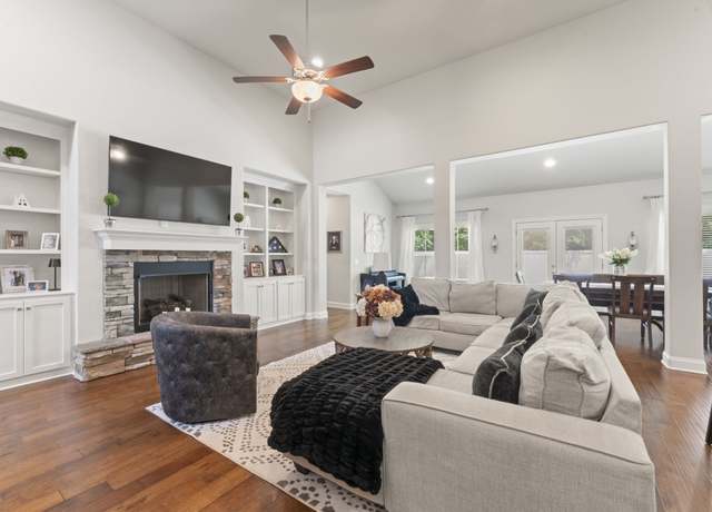 Property at 239 Mcclaran Pl, Murfreesboro, TN 37129, 4 beds, 3.5 baths