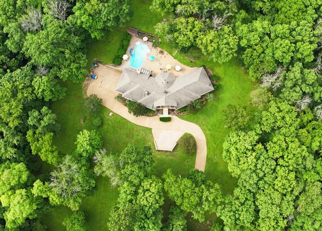 Property at 320 Shutes Cv, Old Hickory, TN 37138, 4 beds, 4.5 baths